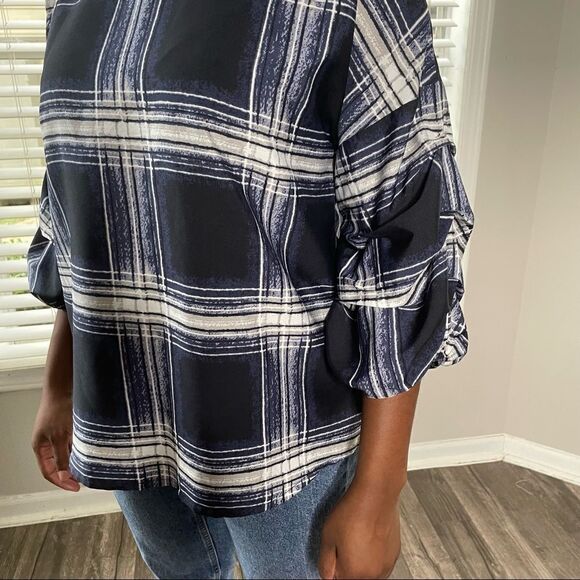 2/$20 Maggie & Max Blue Plaid Puff Sleeve Top - Picture 7 of 16